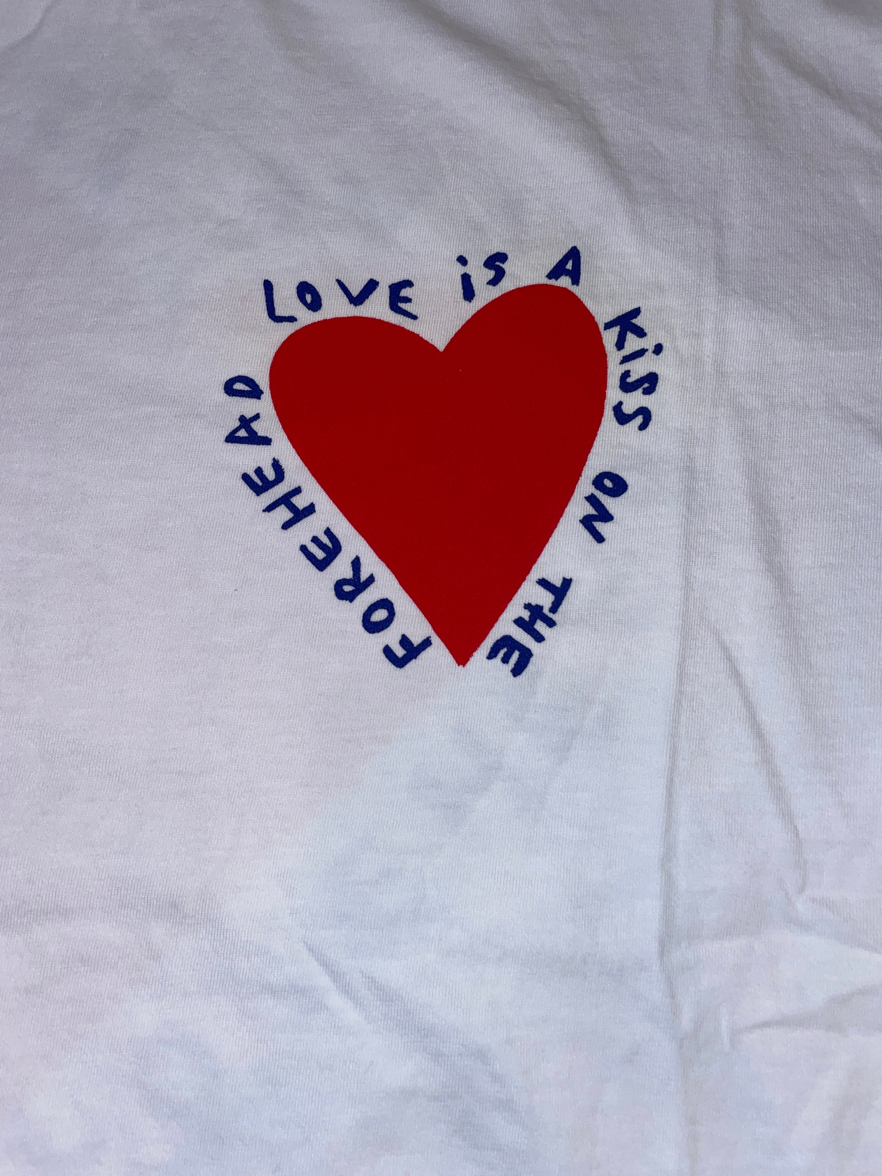 T-Shirt Love Is