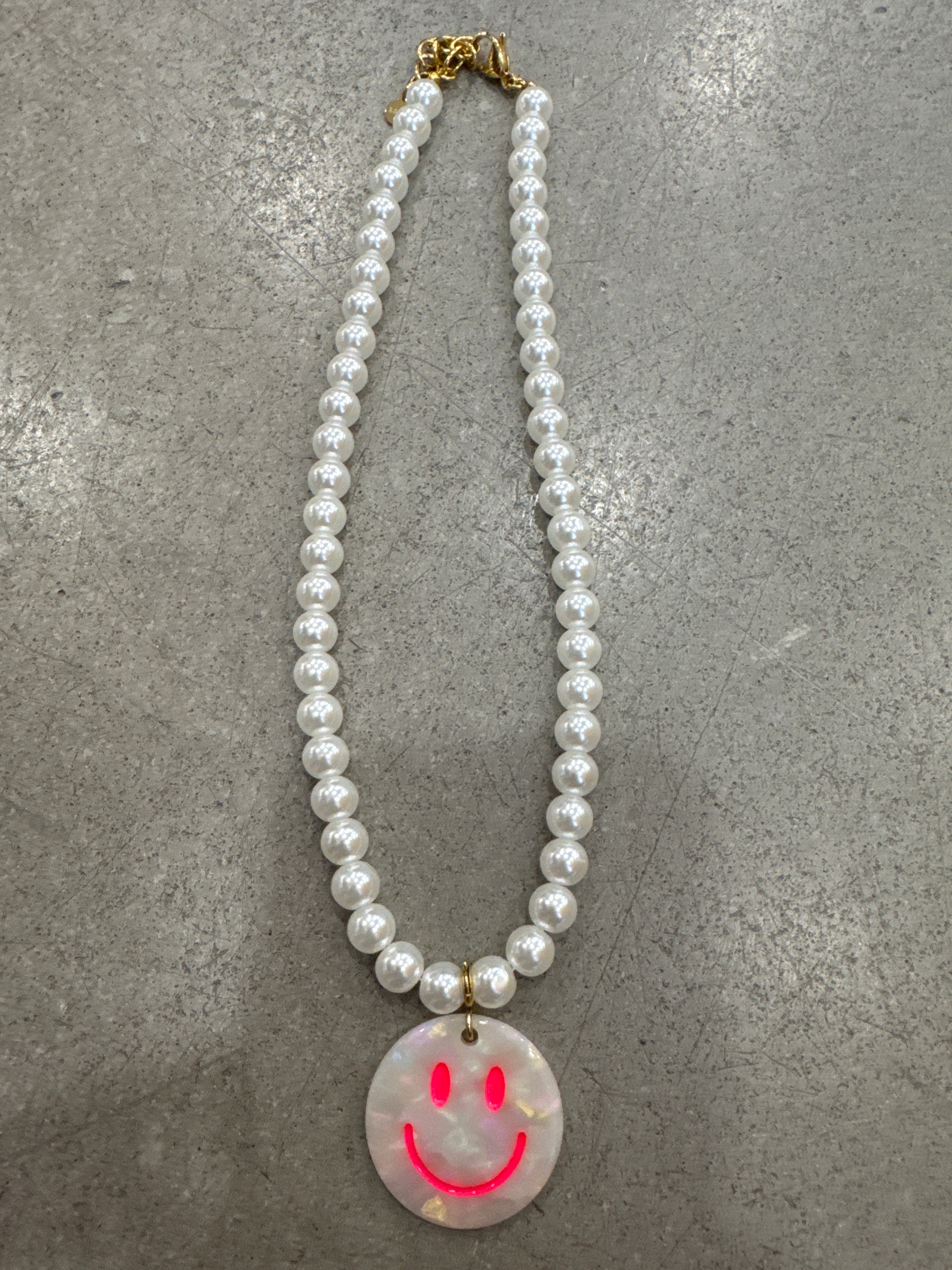 Kette Pearl smiley pink