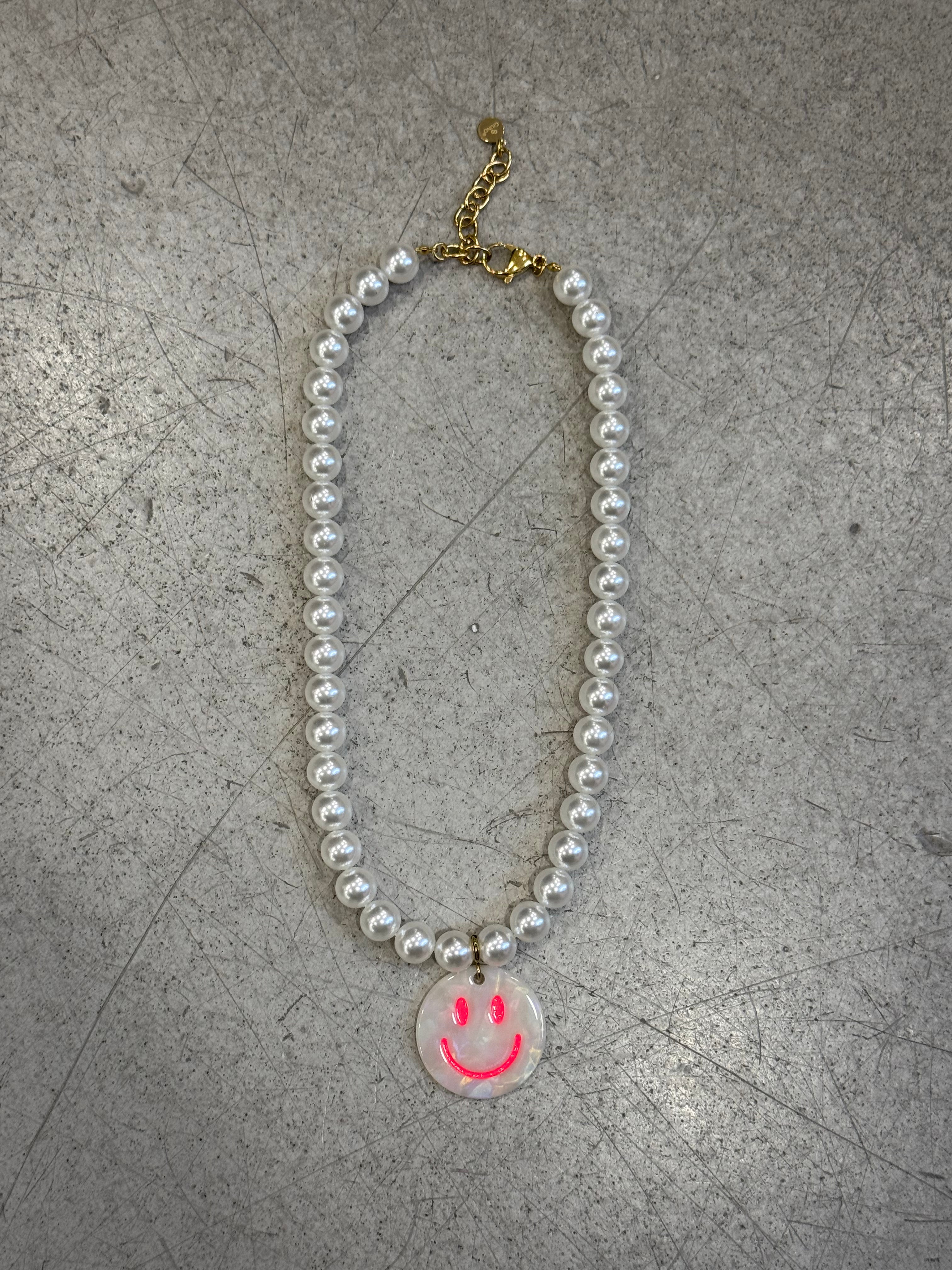 Kette Pearl Smiley Pink